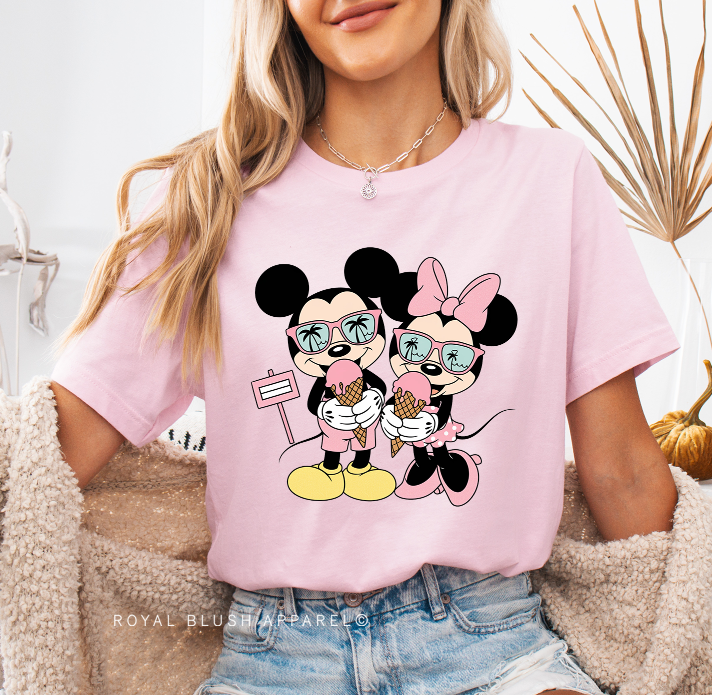 Mickey & Minnie Ice Cream Relaxed Unisex T-shirt