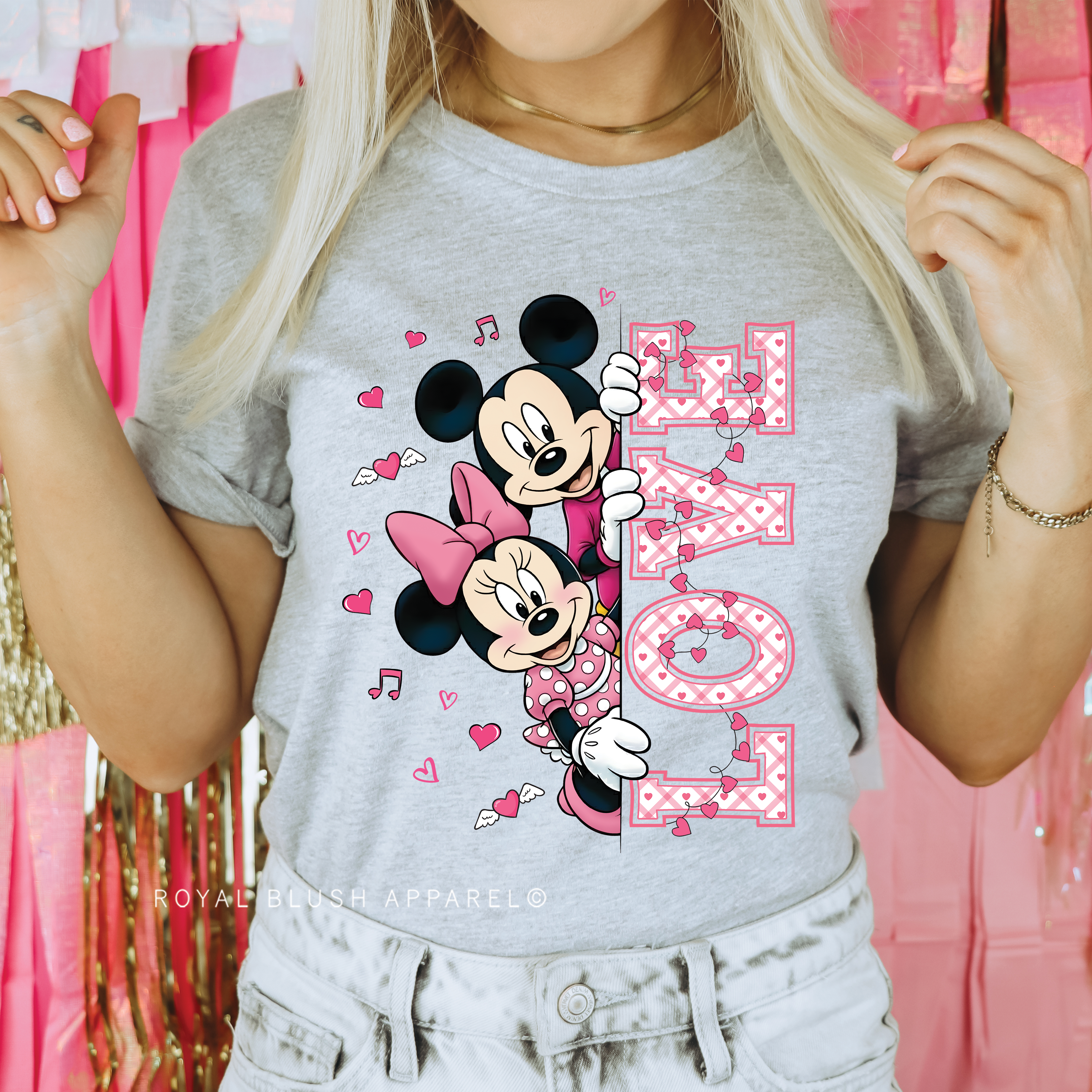 Peeking LOVE Relaxed Unisex T-shirt