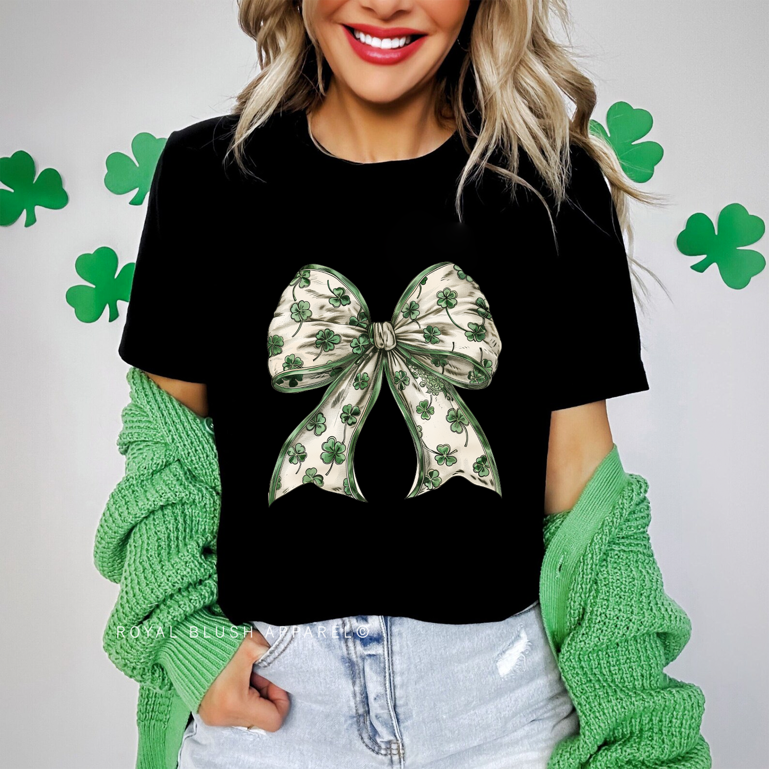 Retro Bow Relaxed Unisex T-shirt