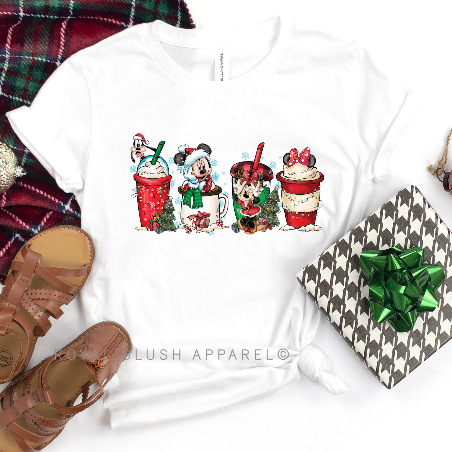 Christmas Mickey Coffee Relaxed Unisex T-shirt