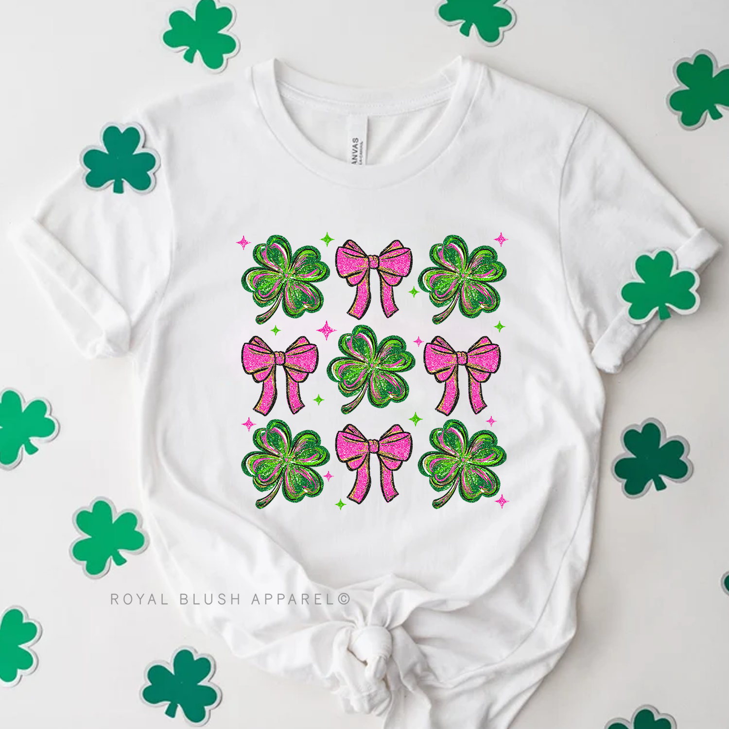 Pink Bows &amp; Clovers Relaxed Unisex T-shirt