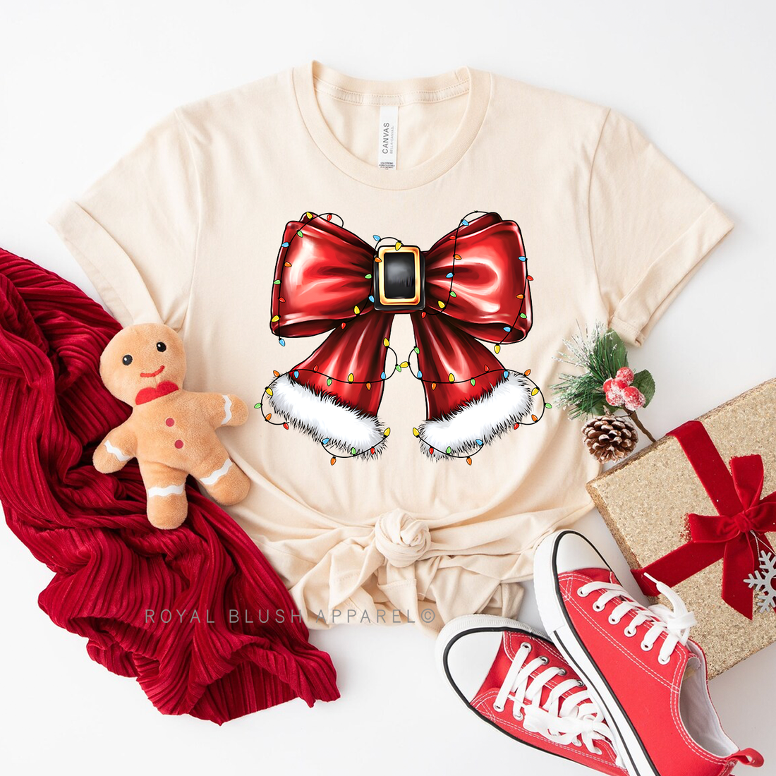 Santa Belt Bow Relaxed Unisex T-shirt