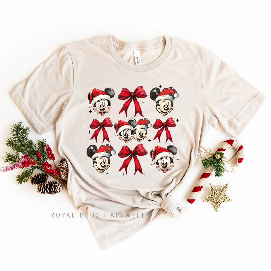 Santa Mickey And Minnie Relaxed Unisex T-shirt