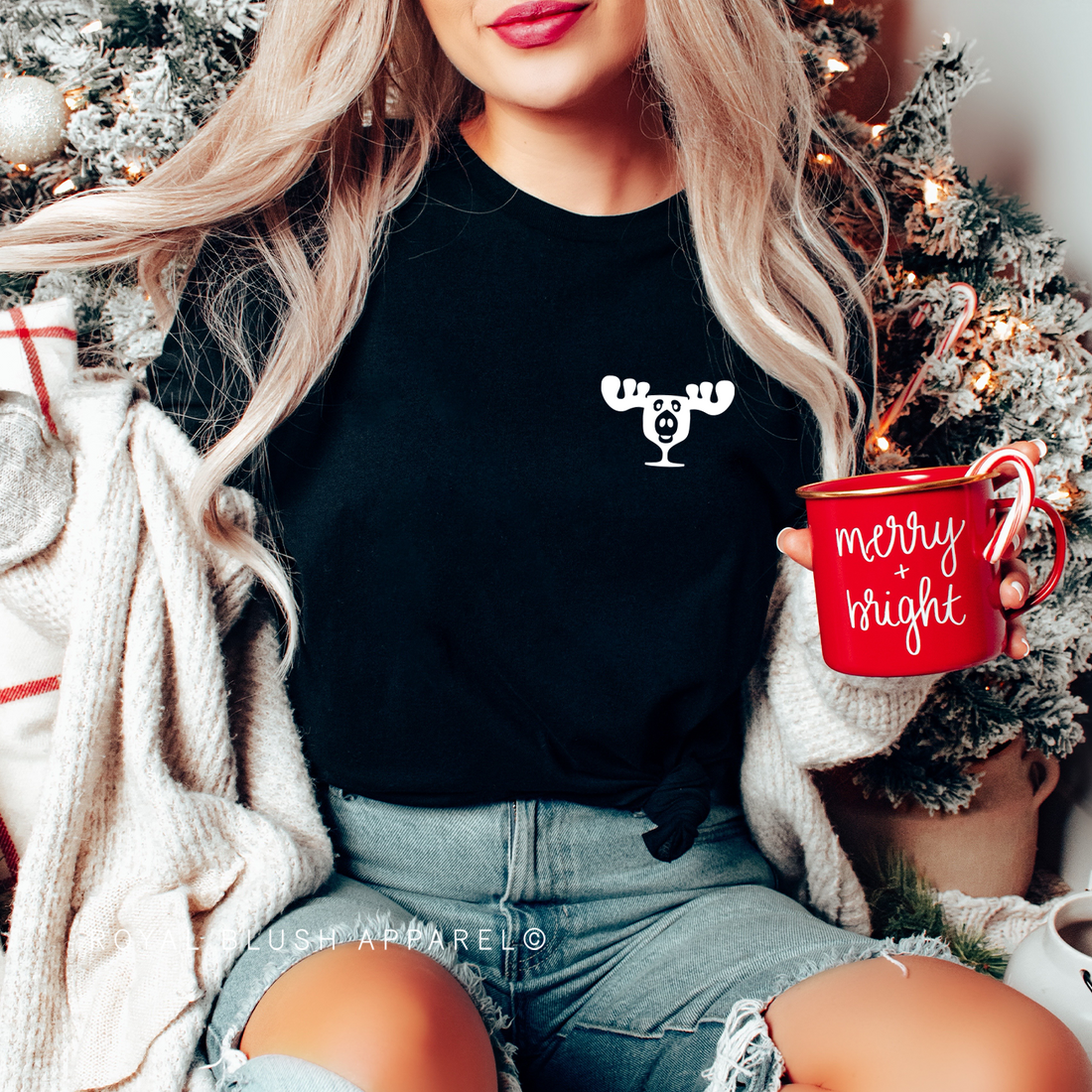 Moose Eggnog Relaxed Unisex T-shirt